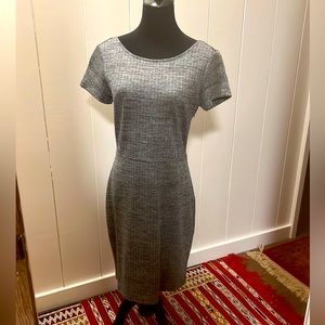 Banana Republic | gray knit dress | size 6